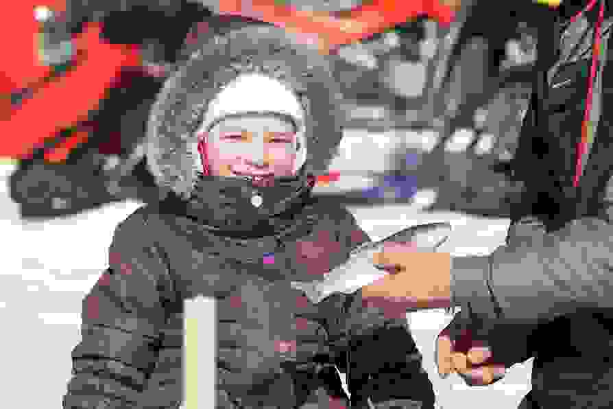 La journée de pêche sur glace de l'école La Morelle, un outil de rapprochement avec la nature